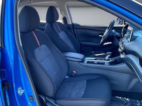 Used 2025 Nissan Sentra SR w/ Midnight Edition FWD image 29