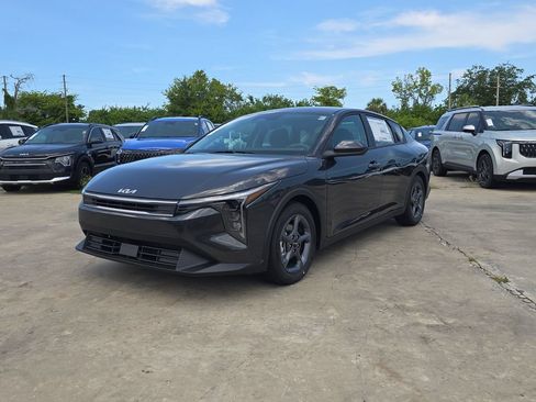 New 2026 Kia K4 FWD image 4