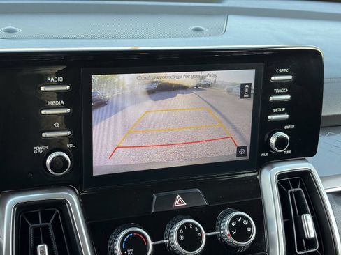 Used 2021 Kia Sorento LX AWD/4WD image 28