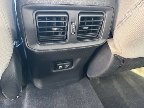 Used 2020 Toyota RAV4 XLE w/ Convenience Package AWD/4WD image 19