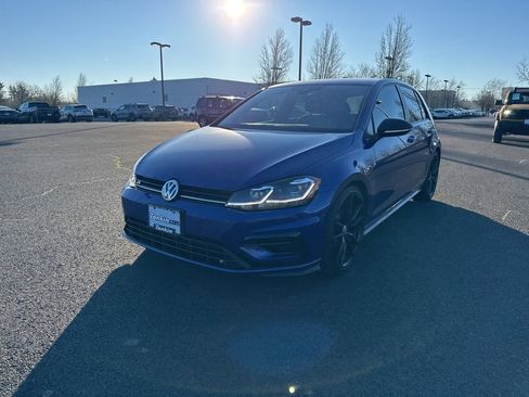 Used 2019 Volkswagen Golf R DCC & Navigation 4Motion image 3