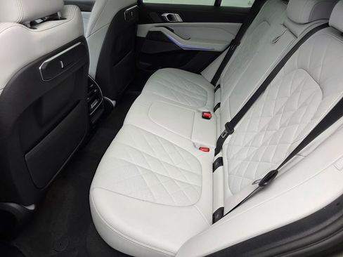Used 2024 BMW X5 sDrive40i w/ Premium Package RWD image 14