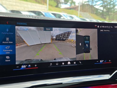 Used 2025 BMW M5 Touring w/ M Driver's Package image 18