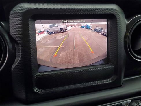 Used 2021 Jeep Wrangler Unlimited Sport image 19