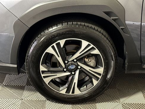Used 2024 Subaru Crosstrek 2.0i Premium AWD/4WD image 12