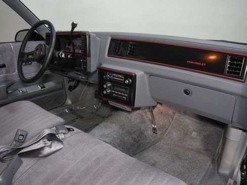 Used 1988 Chevrolet Monte Carlo SS RWD image 27