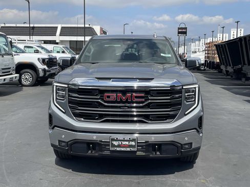 New 2026 GMC Sierra 1500 SLT w/ SLT Premium Package image 2