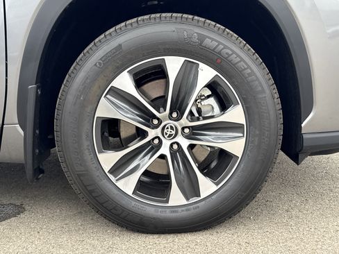 New 2025 Toyota Highlander XLE AWD/4WD image 45