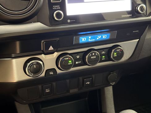 Used 2021 Toyota Tacoma SR AWD/4WD image 18