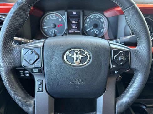 Certified 2017 Toyota Tacoma TRD Sport RWD image 18
