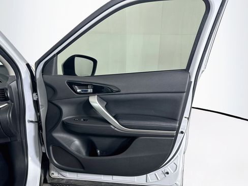 Used 2022 Mitsubishi Eclipse Cross SE FWD image 31