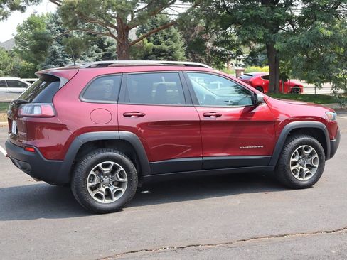 Used 2020 Jeep Cherokee Trailhawk w/ Cold Weather Group AWD/4WD image 4