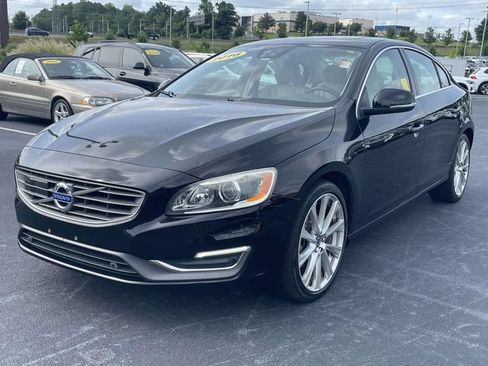 Used 2016 Volvo S60 T5 Inscription Platinum FWD image 3