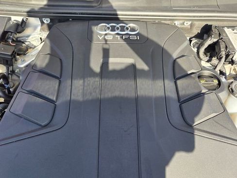 Used 2017 Audi Q7 3.0T Prestige image 23