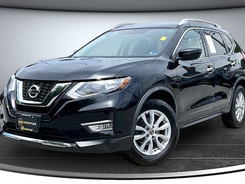 Used 2017 Nissan Rogue SV AWD/4WD image 3