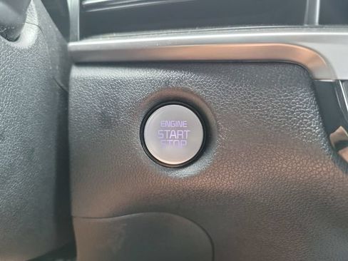 Certified 2024 Kia Sorento S FWD image 30