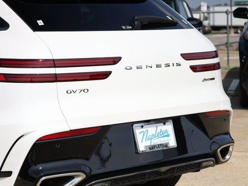 New 2026 Genesis GV70 3.5T Sport Prestige image 7