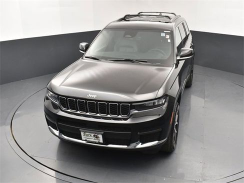 Used 2025 Jeep Grand Cherokee L Limited w/ Trailer Tow Package image 14