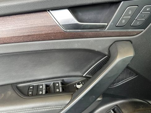 Used 2021 Audi Q5 e Prestige w/ Prestige Package image 10