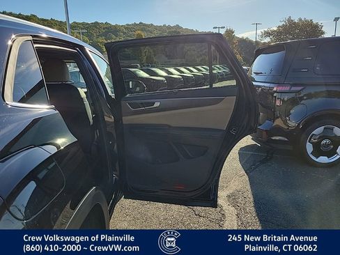 New 2026 Volkswagen Atlas Cross Sport SE image 44