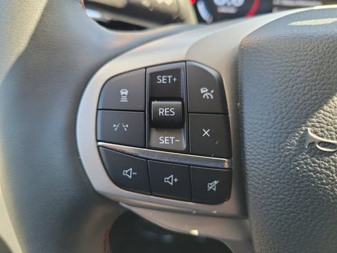 Used 2026 Ford Explorer Active w/ Active Comfort Package RWD image 5