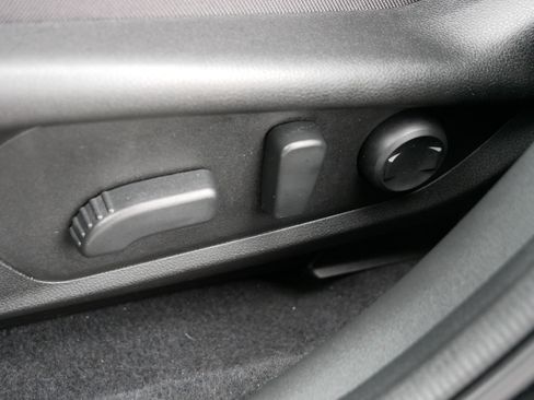 Used 2024 Subaru Crosstrek 2.0i Premium image 20