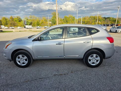 Used 2013 Nissan Rogue S image 1