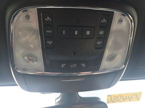 Used 2020 Jeep Grand Cherokee High Altitude image 37