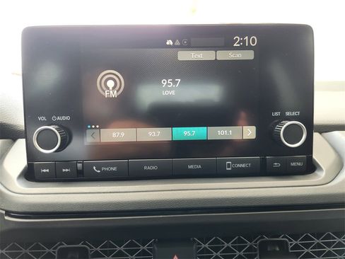 Used 2025 Honda Accord SE image 16