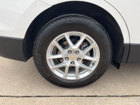 Used 2024 Chevrolet Equinox LT image 7