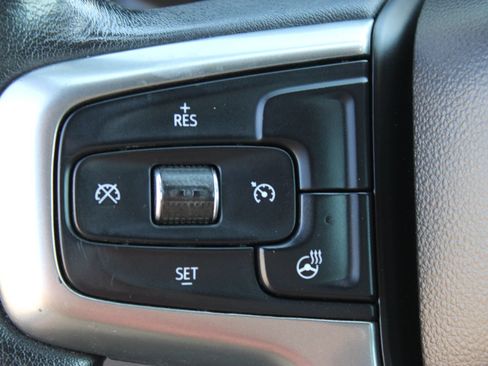 Used 2020 Chevrolet Silverado 1500 LT w/ Texas Edition AWD/4WD image 18