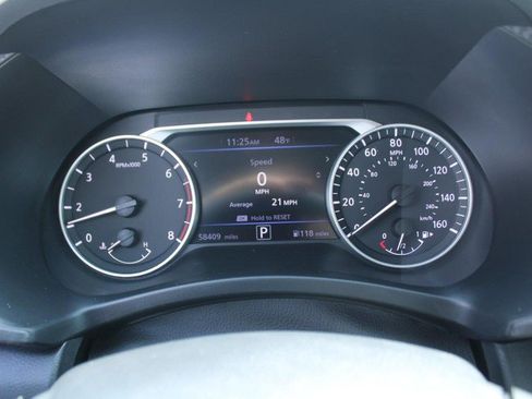 Used 2024 Nissan Sentra SV FWD image 19