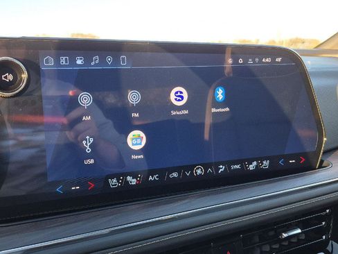 New 2026 Chevrolet Suburban Premier w/ Sun And Tow Package AWD/4WD image 17