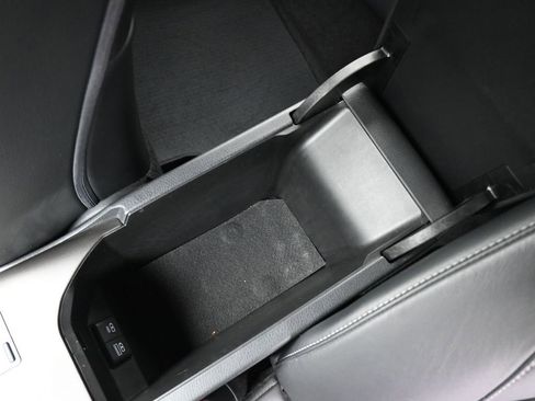 Used 2021 Toyota Camry XSE image 18