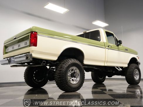 Used 1996 Ford F250 Custom XLT 4x4 image 27