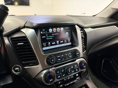 Used 2018 Chevrolet Tahoe LT w/ Luxury Package RWD image 27