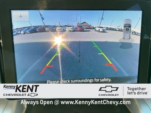 Used 2022 Ford Explorer XLT w/ Class IV Trailer Tow Package image 2