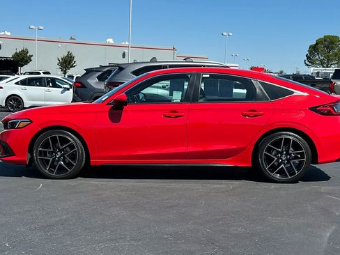 Used 2022 Honda Civic Sport Touring image 9