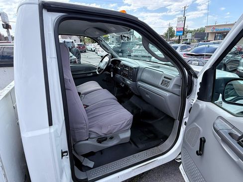 Used 2004 Ford F350 XLT RWD image 12