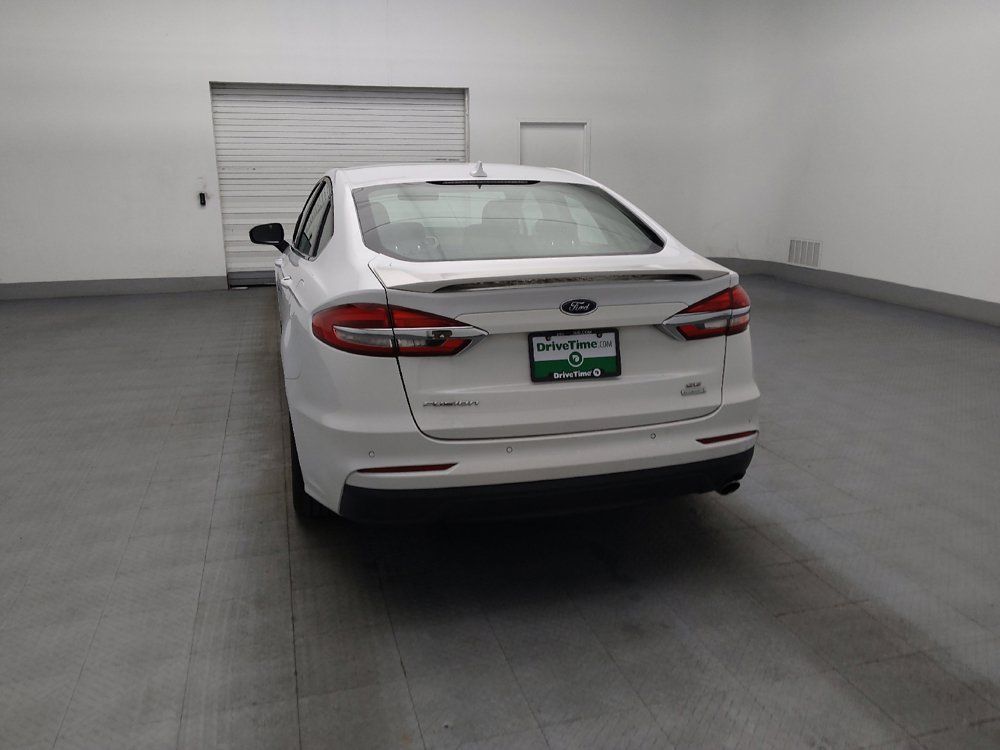 Used 2020 Ford Fusion SE FWD image 6