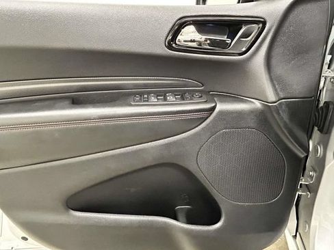 Used 2023 Dodge Durango GT RWD image 12