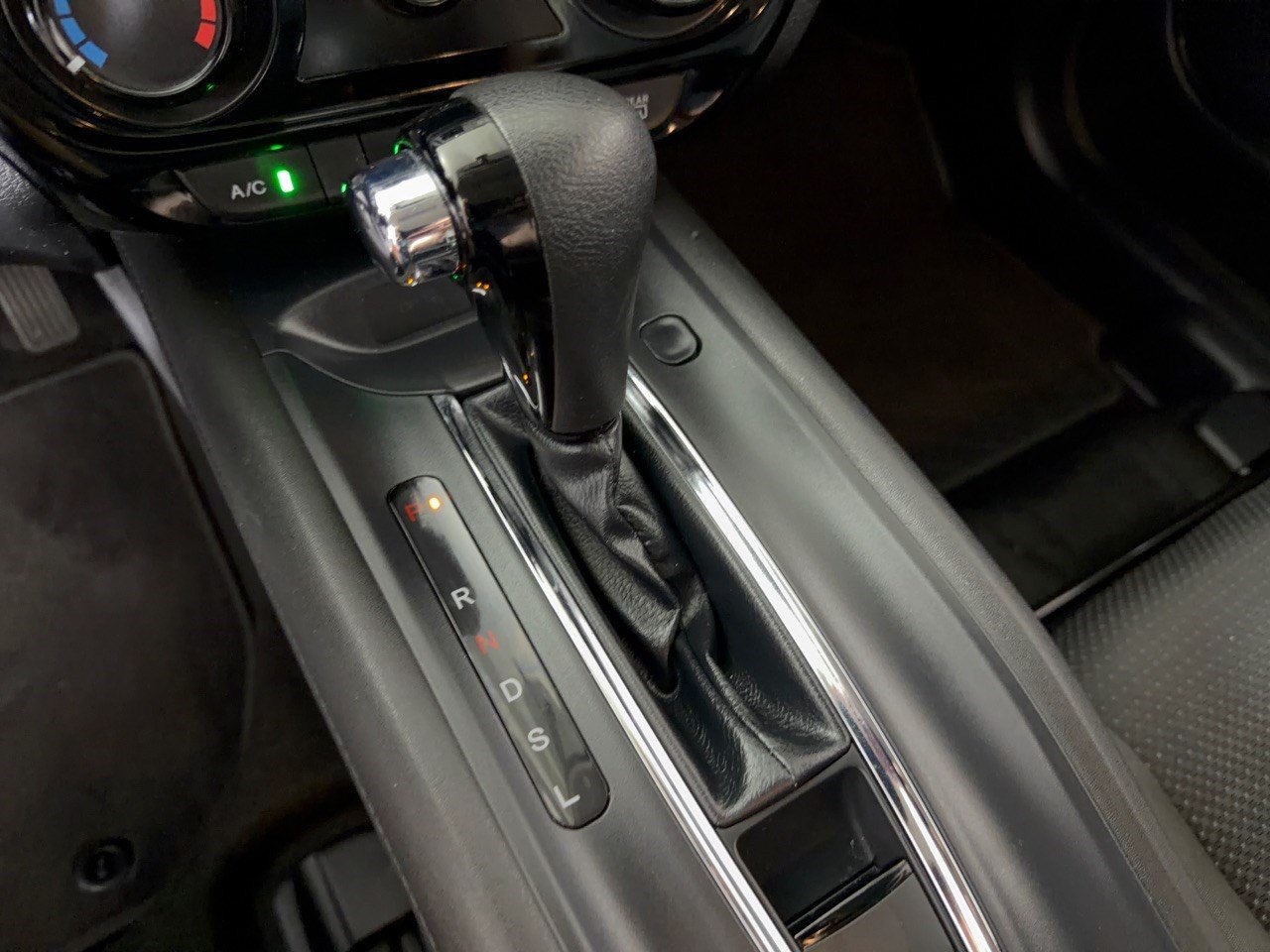 Used 2022 Honda HR-V LX image 21