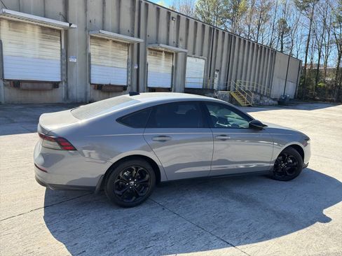 Certified 2025 Honda Accord SE image 11