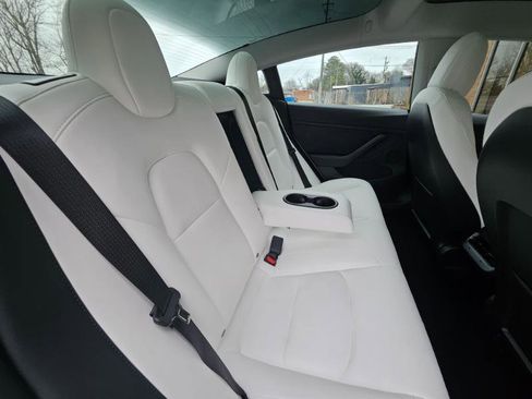 Used 2023 Tesla Model 3 Standard Range image 57