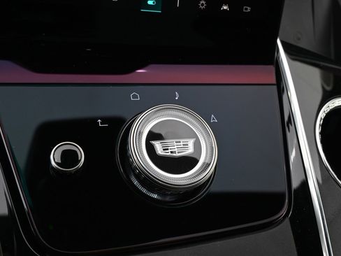 New 2025 Cadillac Escalade IQ Luxury 2 image 33