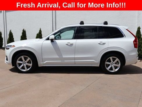 Used 2020 Volvo XC90 T6 Momentum AWD/4WD image 4
