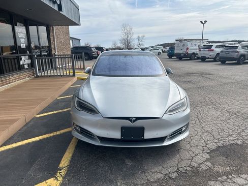 Used 2018 Tesla Model S 75D image 2