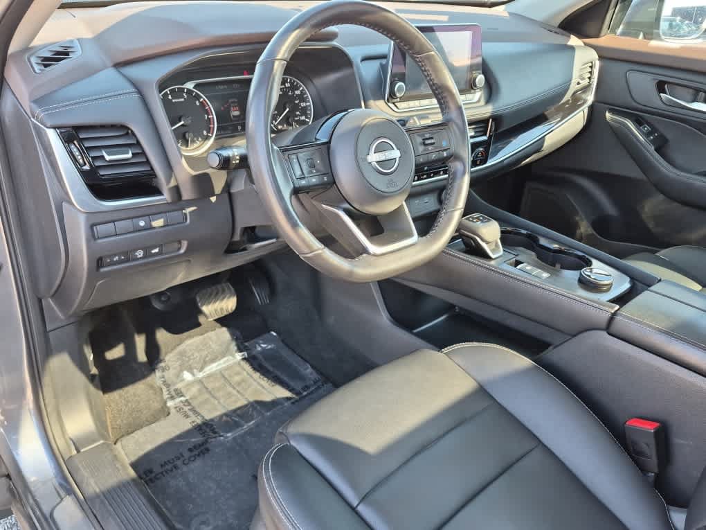 Used 2023 Nissan Rogue SL AWD/4WD image 11