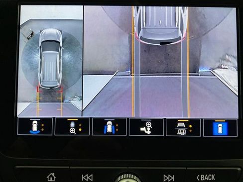 Certified 2024 Chevrolet Equinox RS w/ RS Leather Package AWD/4WD image 20