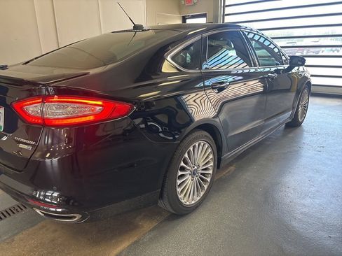 Used 2016 Ford Fusion Titanium AWD/4WD image 5